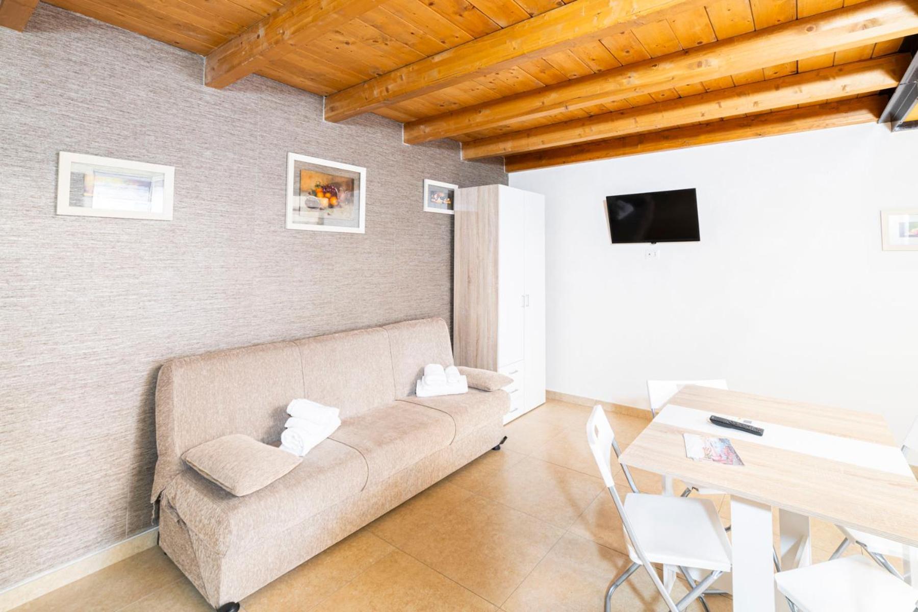 Corso 138 - Sleep & Fly - By Domusextra Bed & Breakfast Naples Exterior photo